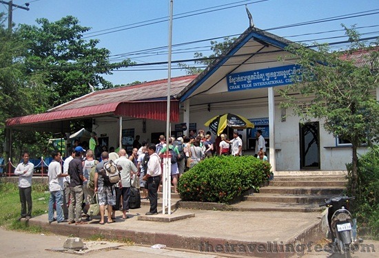 Cham Yeam International Checkpoint, Koh Kong border crossing Sihanoukville to Bangkok Cham Yeam International Checkpoint, Koh Kong border crossing Sihanoukville to Bangkok
