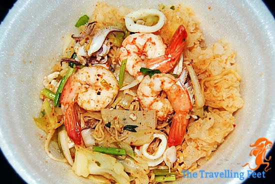 seafood noodles salad