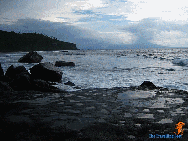 waves at Magsapad rock formation