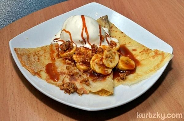 bananas and hazelnut crepe bananas and hazelnut crepe